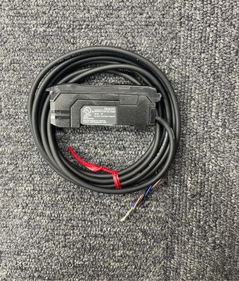 KEYENCE FS-N11P Digitale glasvezelsensor met PNP-uitgang