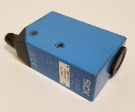 SICK CS81-P1112 Kleursensoren CS8 Mannelijke connector M12 5-Pin 30,4 mm x 80 mm x 53 mm