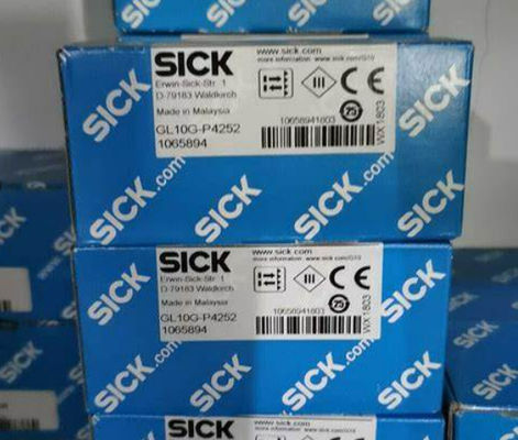 SICK GL10G-P4252 Foto-elektrische sensoren G10 20 mm x 50 mm x 39 mm