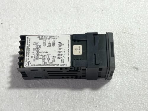 Honeywell DC120L-1-0-0-0-1-0-0 Temperatuurlimietcontroller, universele invoer, 1/16-DIN, relaisuitgang