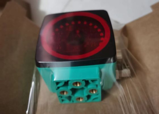 Pepperl+Fuchs PCV50-F200-B17-V1D Optisch leeskop met geïntegreerde schakelaar Leest afstand 50 mm en meetlengte tot 10000 m