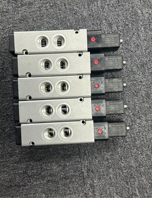 Norgren V60... V63-serie V62C513A-A218J Pilot Solenoid Valve met 10-30 VDC werkspanning en 8 digitale ingangen