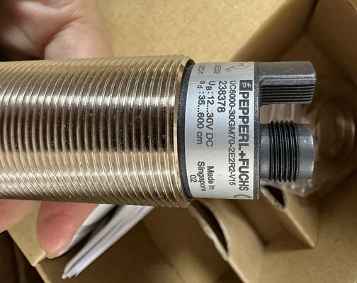P&F UC6000-30GM70-2E2R2-V15 Ultrasone sensor