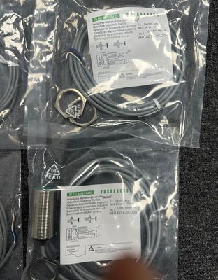 Siemens 3RG4014-0CD00 Inductie-schakelaar met IP66/67 ingangsbescherming en maximale meetspanne van 1300 mbar 522 inH2O
