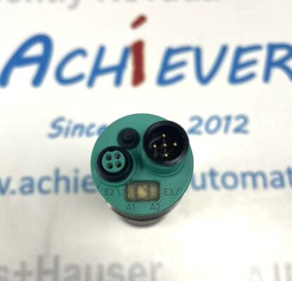 UCC1000-30GM-IUR2-V15 ultrasone sensor