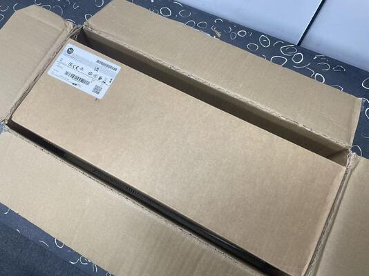 Allen-Bradley 1756-A13 13-sleufs ControlLogix-chassis voor hoogwaardige industriële besturingssystemen