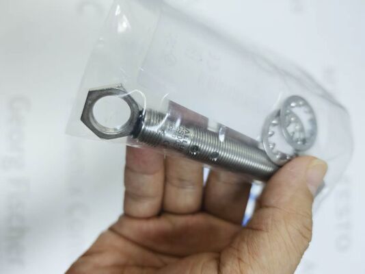 BALLUFF BCS M12T4D2-PSM40C-S04G capacitieve nabijheidssensor