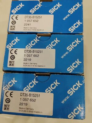 1057652 zieke Dx35 laserafstandssensor