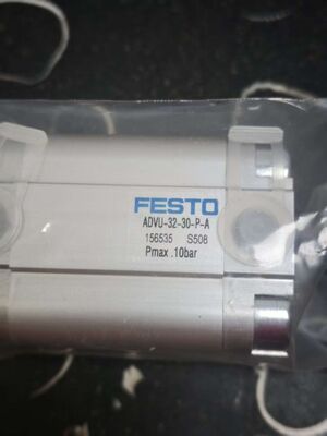 FESTO ADVU-32-30-P-A Compact Pneumatische Cilinder, 10bar